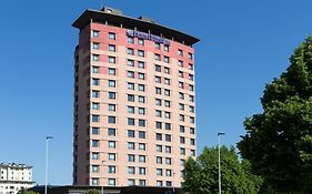 Doubletree By Hilton Metropole 4*